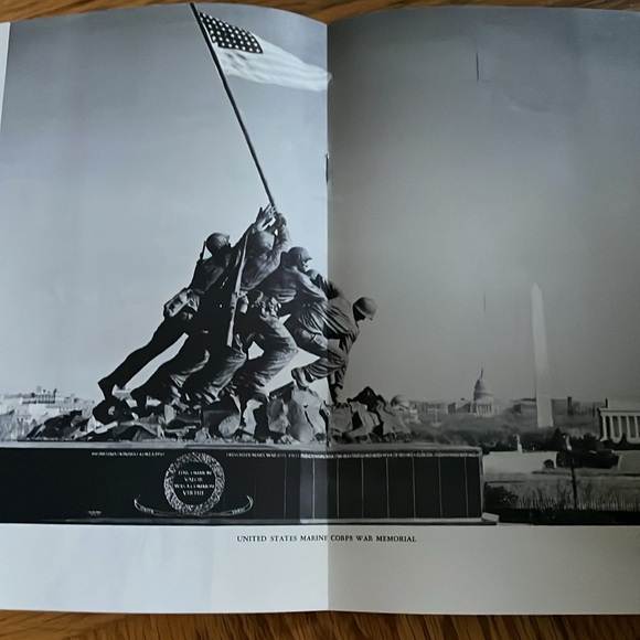 COLONIAL WILLIAMSBURG GUIDEBOOK, Old Sturbridge Village & National Capital Parks - Picture 11 of 11